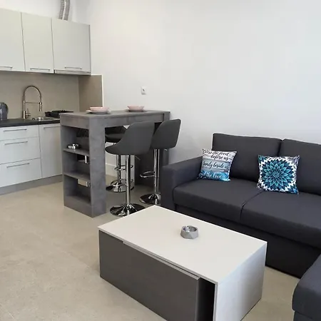 Casa vacanze Dk By Golden Host Flogita